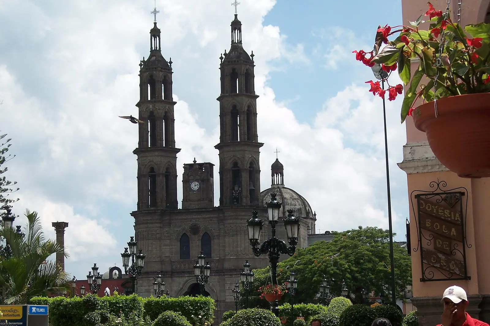 La catedral de la Purísima Concepción, en la plaza principal