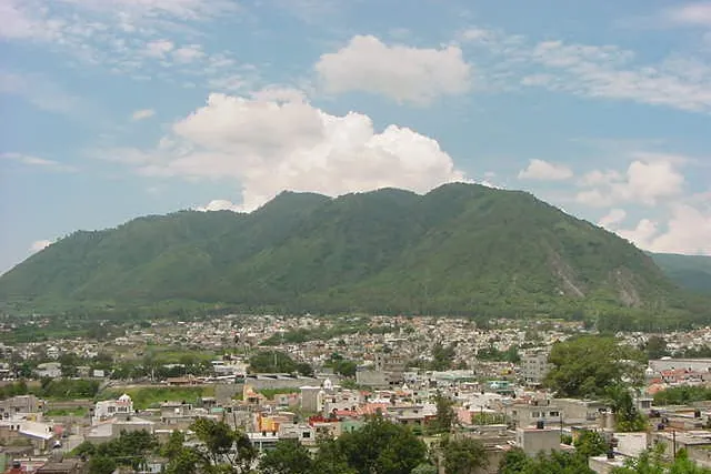 El cerro de San Juan, al poniente de la ciudad